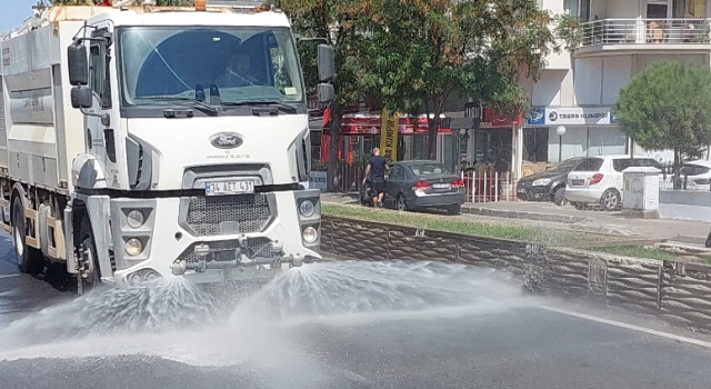 Yeni Haftayla Birlikte Detaylı Temizlik Çalışmaları Başladı