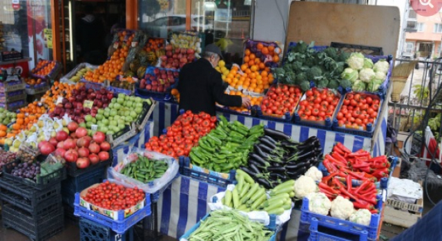 TÜRK-İŞ: Açlık sınırı 23 bin, yoksulluk sınırı 75 bin lirayı aştı!