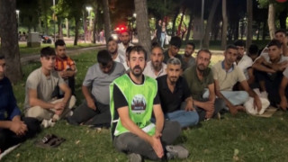 Mersin'de TOKİ projesinde çalışan işçiler, paralarını alamadıkları için Ankara'da eylem başlattı