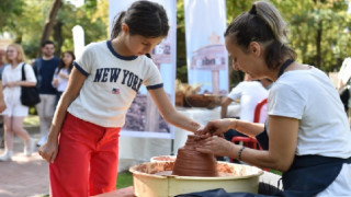 Kent, Rengarenk Bir Festivale Ev Sahipliği Yaptı