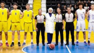 ÖĞRENCİLERİN YÖNETTİĞİ BASKETBOL MAÇINI İZLEDİ