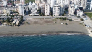 Mersin'de deniz ve kumsal satışa çıkarıldı