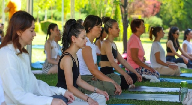 BÜYÜKŞEHİRDE YOGA EĞİTİMLERİ BAŞLIYOR