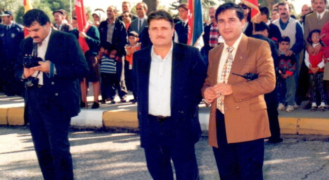 ŞEHİTOĞLU VE GÖKTAŞ YILLAR ÖNCE TÖREN ALANINDA