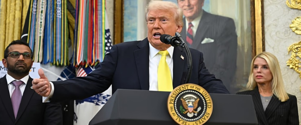 Trump, CIA'in Venezuela'da operasyon yürüttüğünü doğruladı