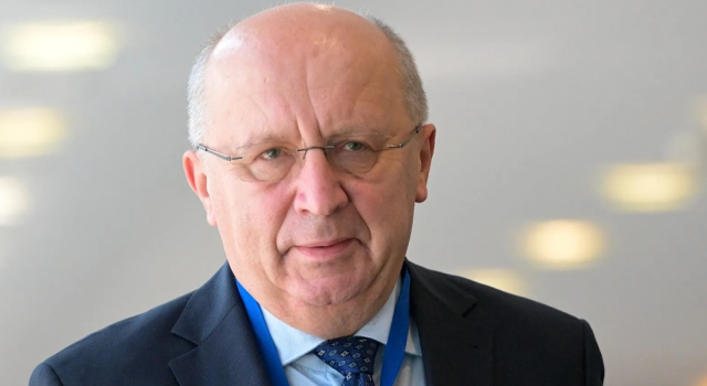 Savunma Komiseri Kubilius Euronews'e konuştu: Avrupa'nın Ukrayna'daki savaşı bitirmek için 'kendi planına' ihtiyacı var