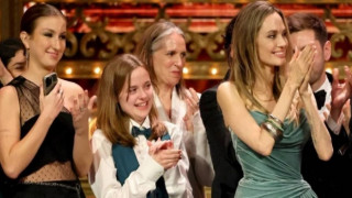 'Tiyatronun Oscar'larında, Angelina Jolie'nin müzikaline ödül