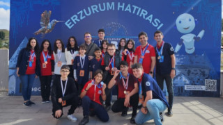 16. MEB ROBOTİK YARIŞMASI'NDAN 5 ÖDÜLLE DÖNDÜ