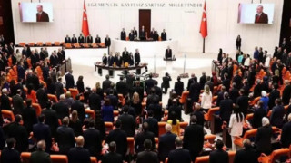 'Erdoğan’ı ayakta karşılama' CHP'de tartışma yarattı