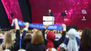 AKP: Teşkilatlardaki değişim parti yönetimine yansır mı?