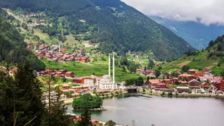 Trabzon'un Uzungöl'deki 63 turizm işletmesi kapatıldı