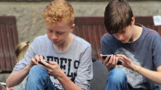 Belçika'da 2025-2026 eğitim yılından itibaren okullarda cep telefonu yasak