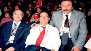 GÖKTAŞ, DYP GENEL KONGRESİNDE DOSTLARI İLE BERABER