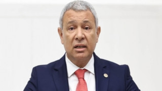 SÜMER: SARAYIN TEK DERDİ LÜKÜS HAYAT!